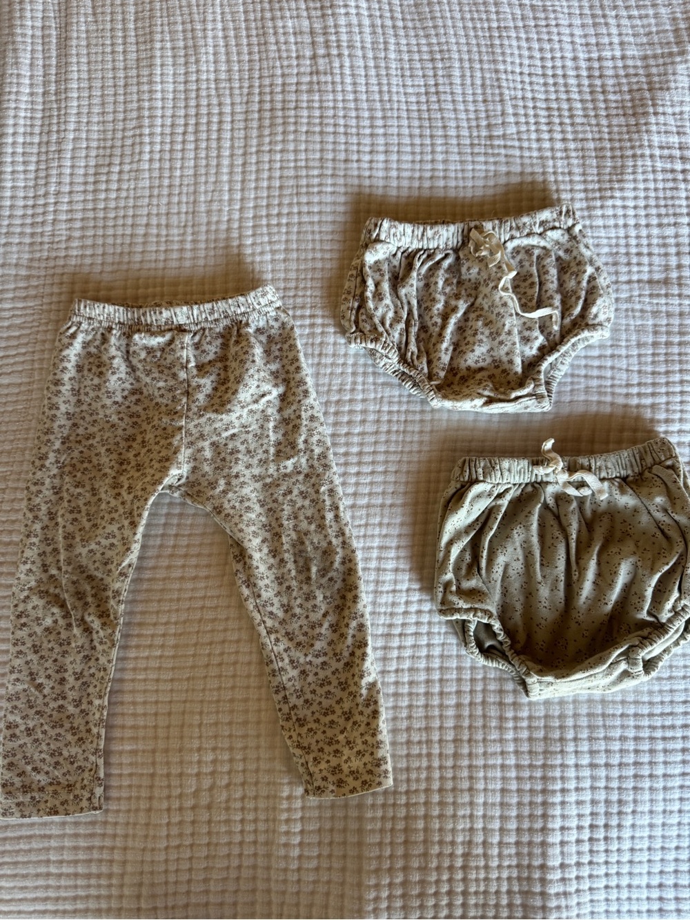 Jamie Kay Neutral Floral Kids Leggings and Bloomers Set 6-12 months